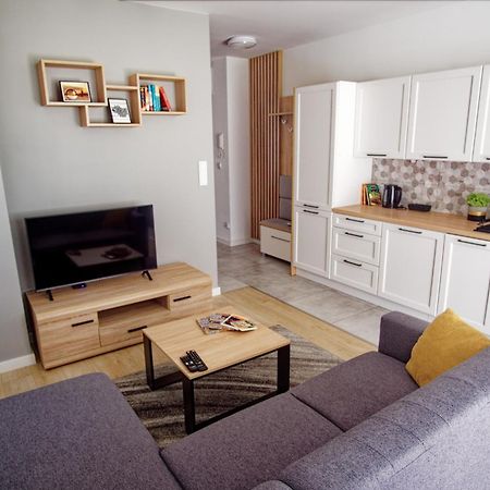 Przytulny Apartament Z Ogrodkiem W Doskonalej Lokalizacji Fair Rentals Wrocław Exterior foto